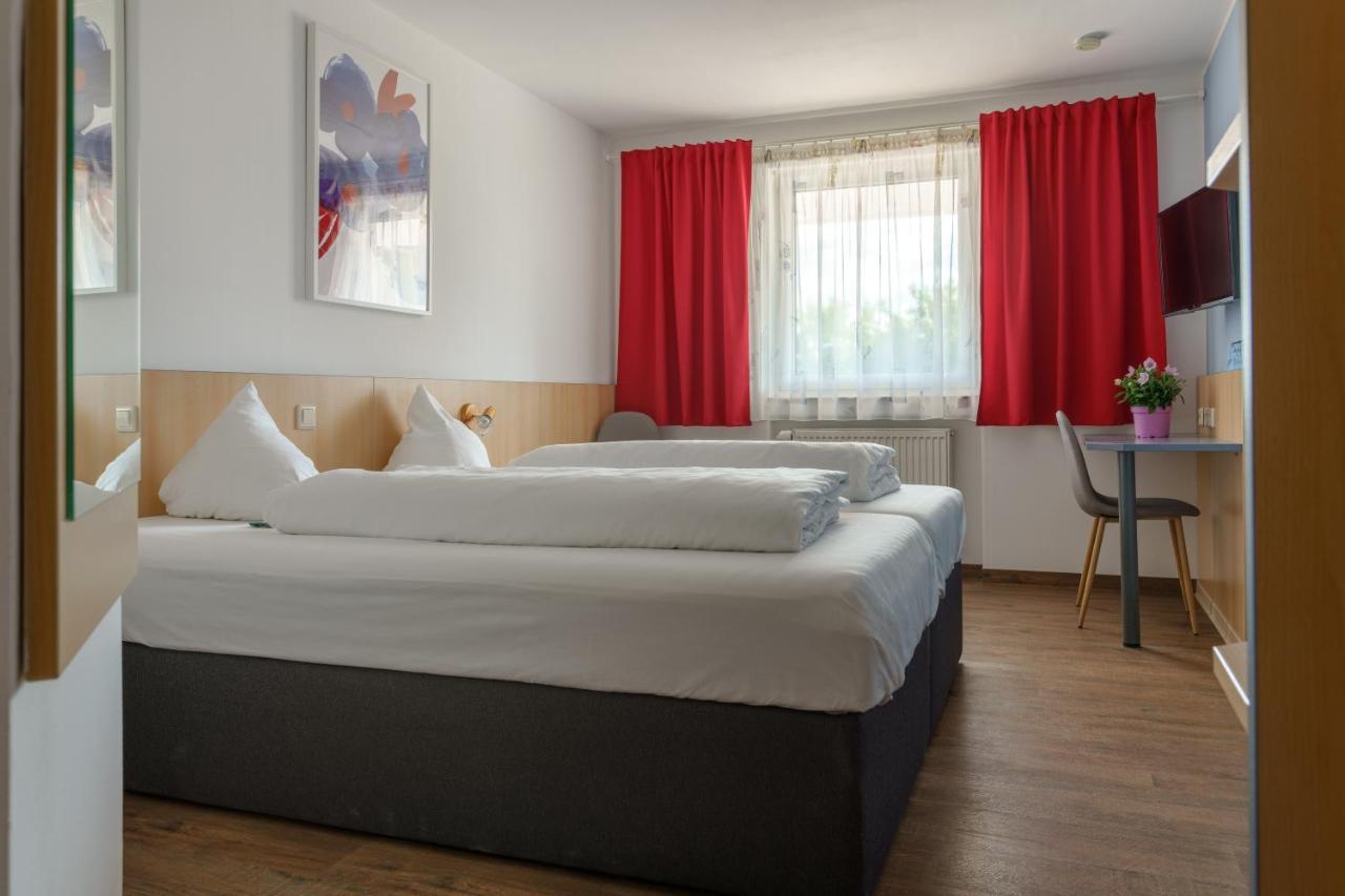 Motel Drei Koenig- Ihr Transithotel Heimsheim Bagian luar foto